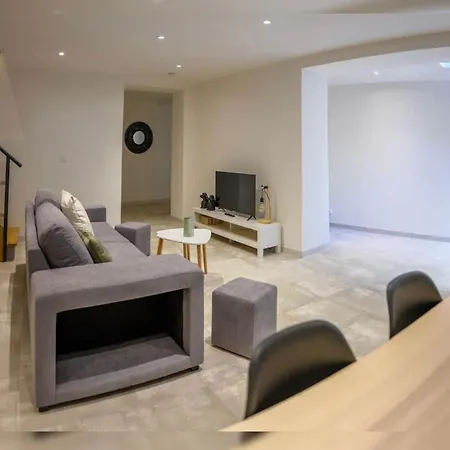 Le Boldieu- Duplex -allée Paul Riquet- Wifi- Tv Connecté * Béziers